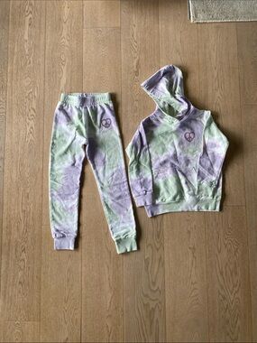 "Tiny Whales" Kids Tie-Dye Hoodie & Joggers Set - Purple & Mint